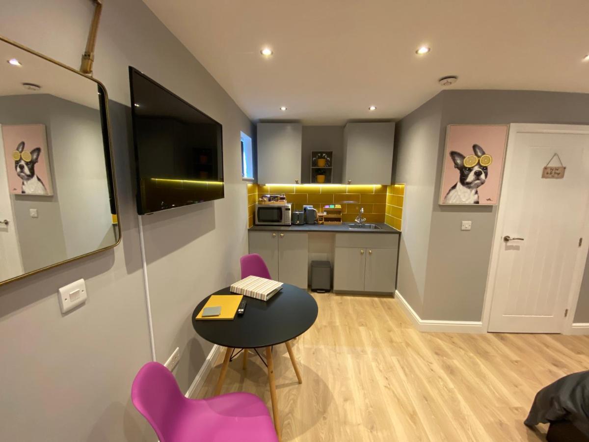 Modern Luxury 1 Bed Apartment With Parking Near Stansted Airport Stansted Mountfitchet Exteriör bild