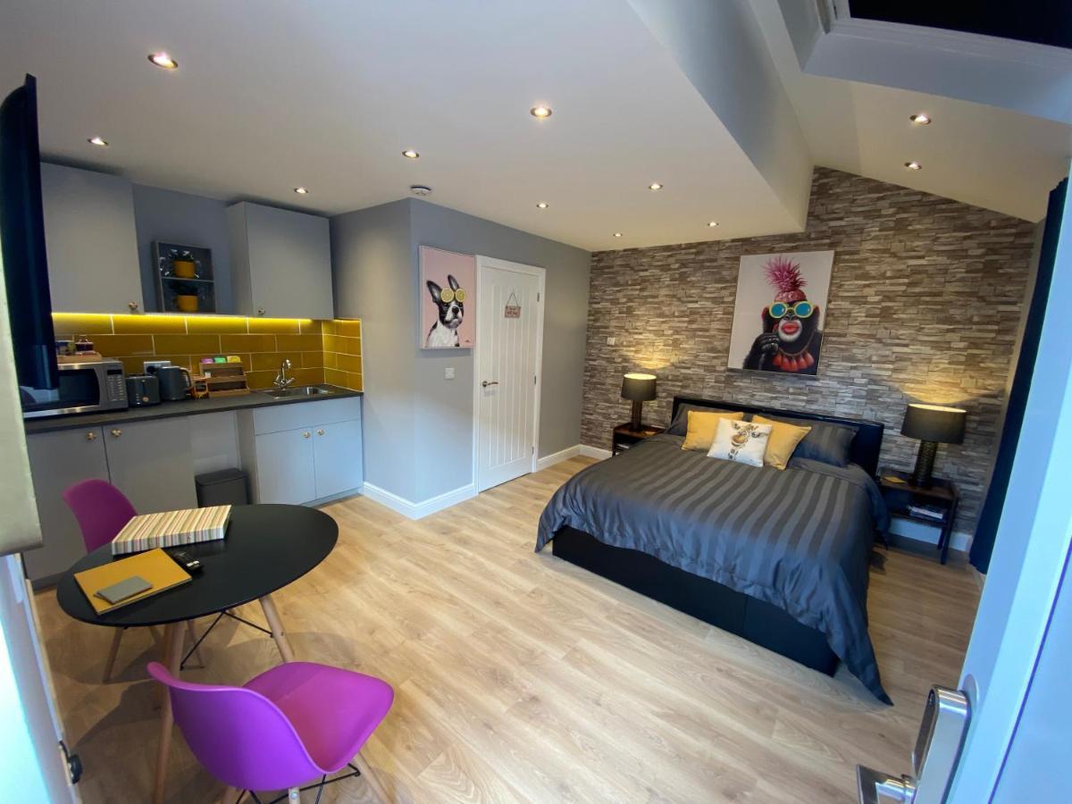 Modern Luxury 1 Bed Apartment With Parking Near Stansted Airport Stansted Mountfitchet Exteriör bild